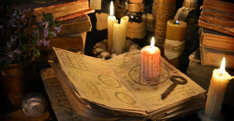 Grimoire et Sortilège
